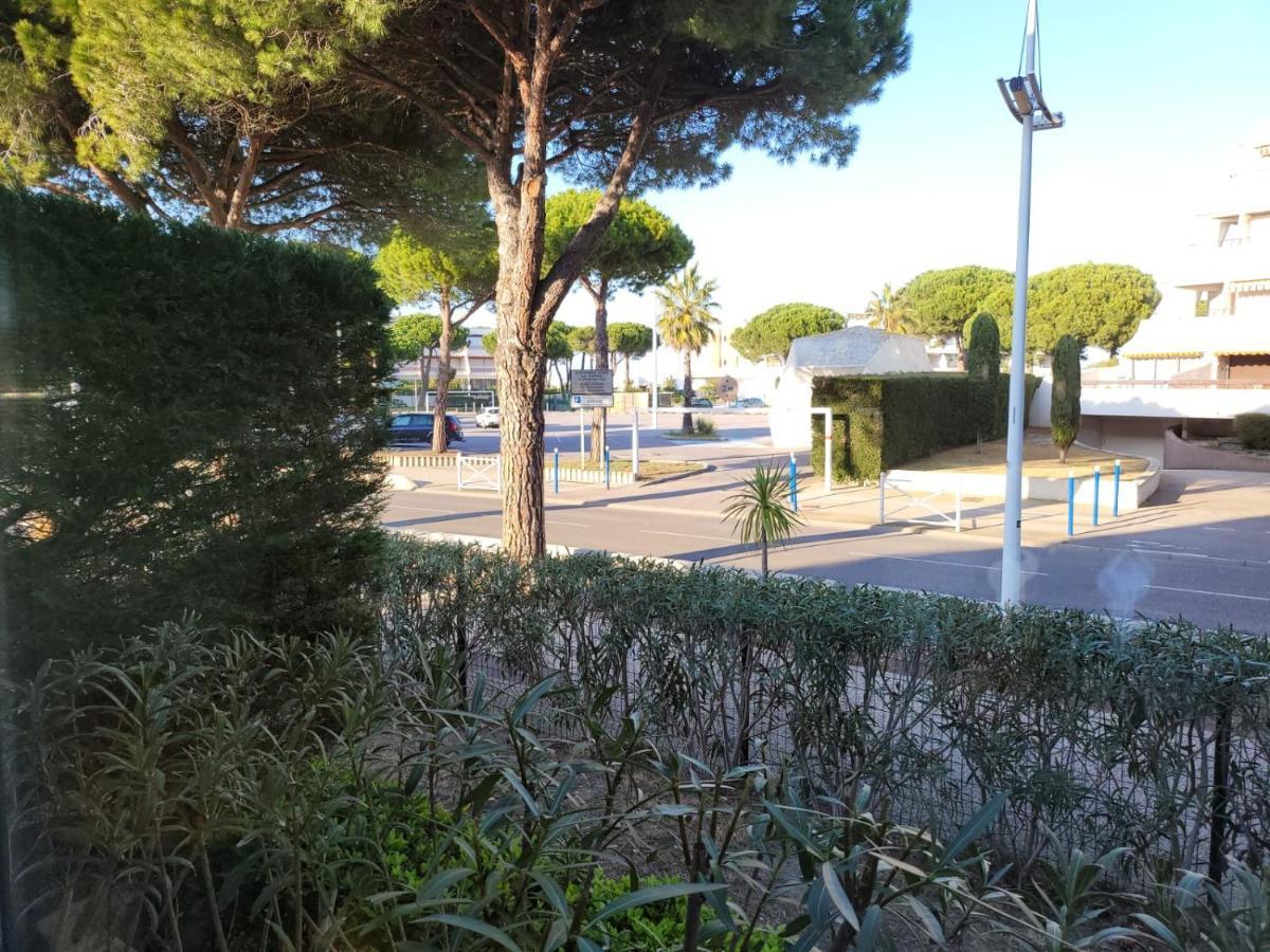 Studio Avec Loggia Entre Port, Plage Et Piscine 르그로뒤후아 외부 사진