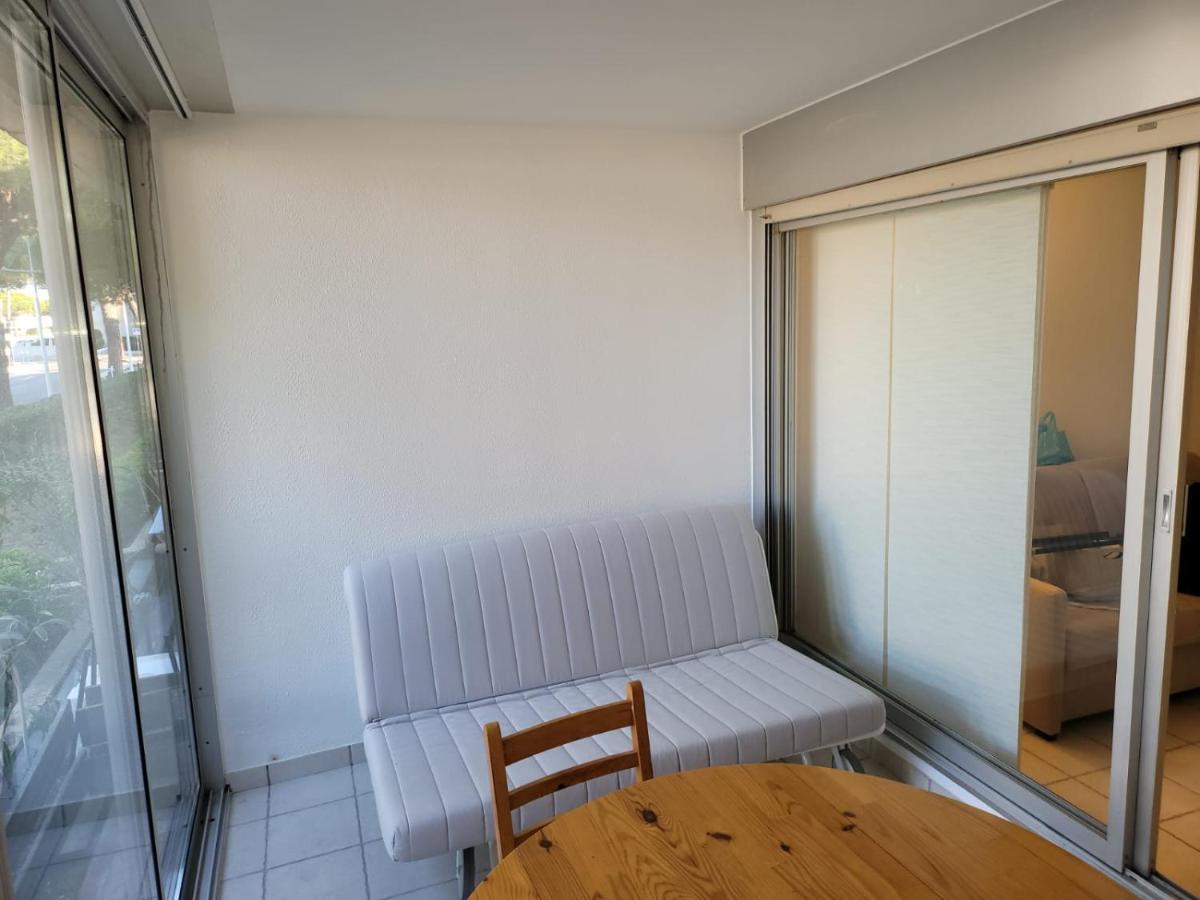 Studio Avec Loggia Entre Port, Plage Et Piscine 르그로뒤후아 외부 사진