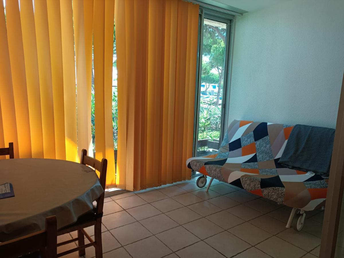 Studio Avec Loggia Entre Port, Plage Et Piscine 르그로뒤후아 외부 사진