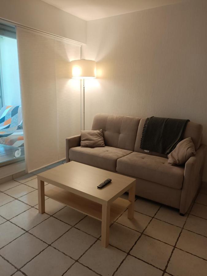 Studio Avec Loggia Entre Port, Plage Et Piscine 르그로뒤후아 외부 사진